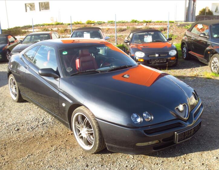 Alfa Romeo GTV 8