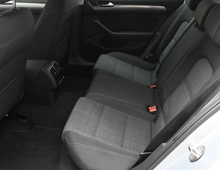 Volkswagen Passat Kombi 2,0 l 110 kw