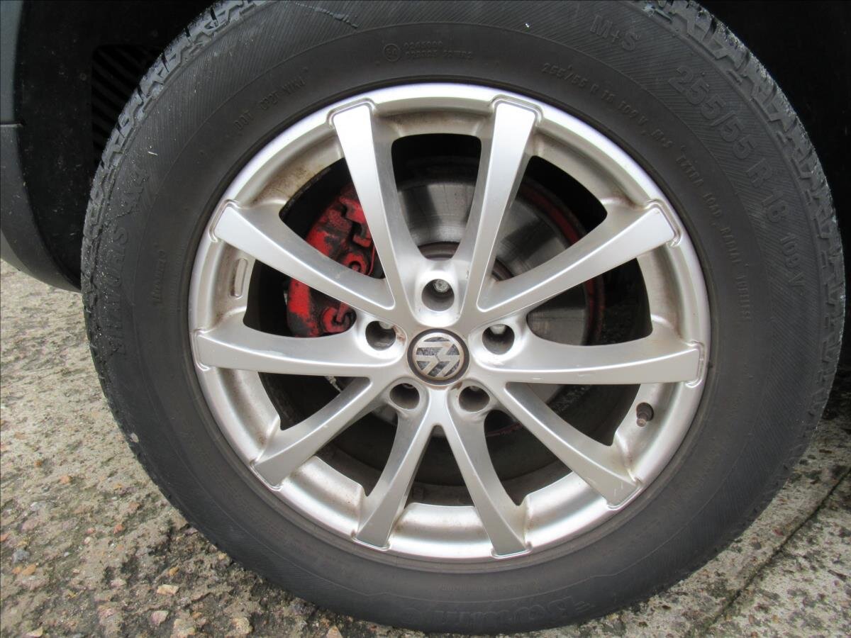 Volkswagen Touareg Kombi 2,5 l 165 kw