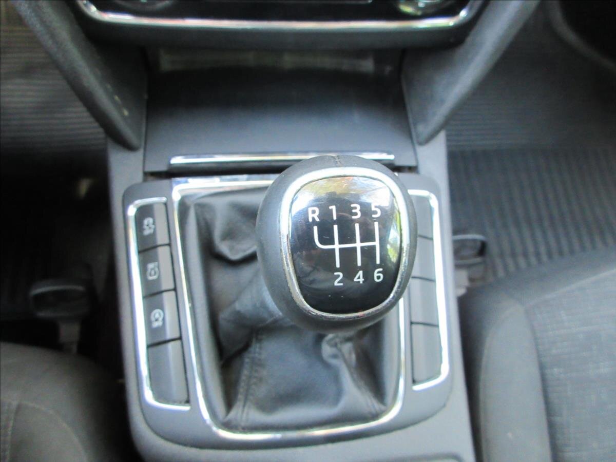 Škoda Superb Sedan / Limuzína 2,0 l 103 kw