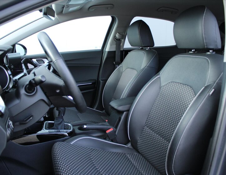 KIA XCeed Hatchback 1,5 l 103 kw