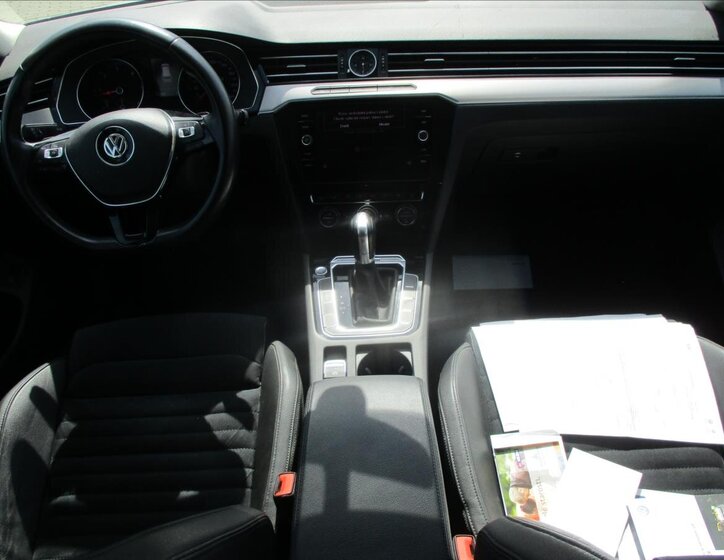 Volkswagen Passat Kombi 2,0 l 140 kw