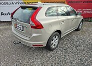 Volvo XC60 Kombi 2,4 l 162 kw