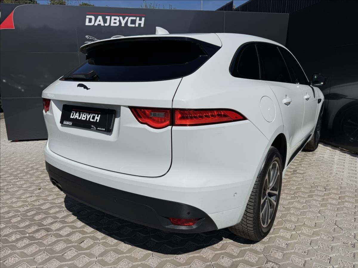 Jaguar F-Pace SUV / Terénní 2,0 l 132 kw
