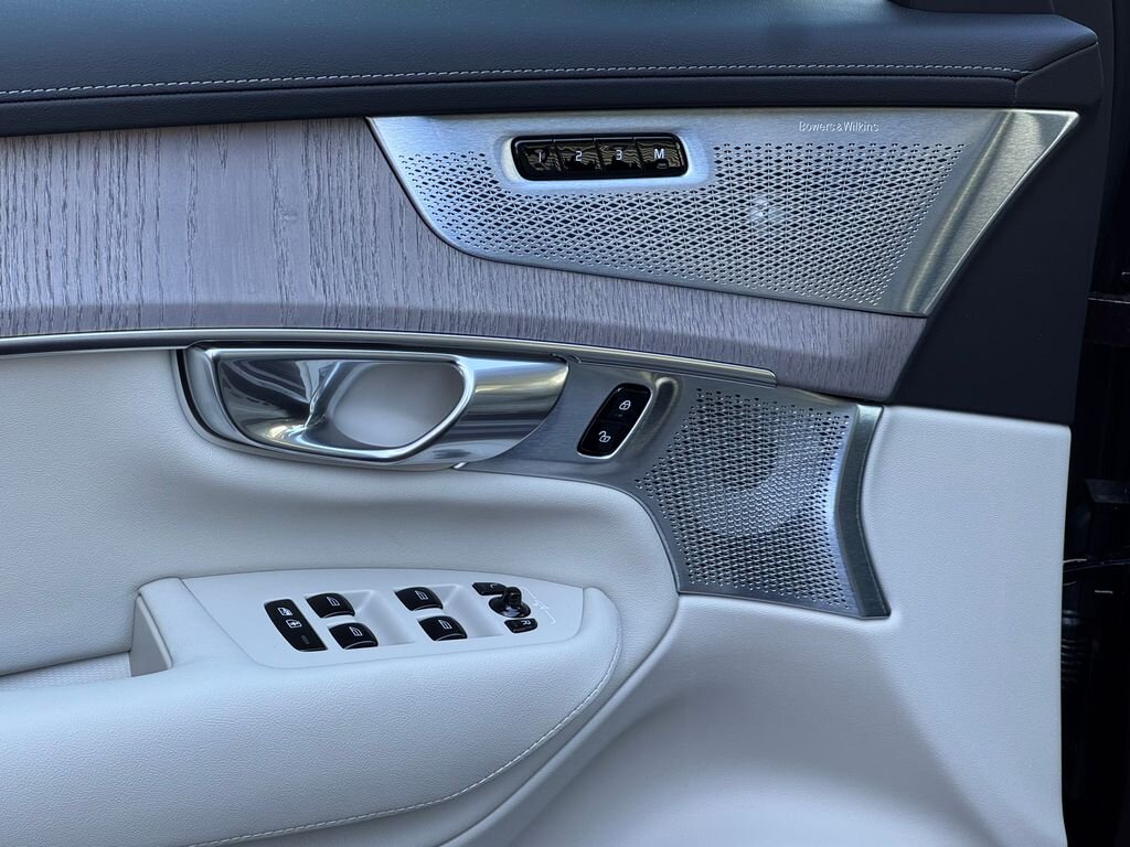 Volvo XC90 SUV / Terénní 2,0 l 184 kw