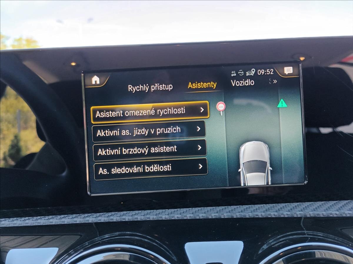 Mercedes-Benz Třídy A Hatchback 1,3 l 80 kw