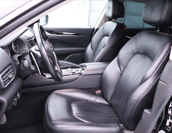 Maserati Levante SUV 3,0 l 257 kw