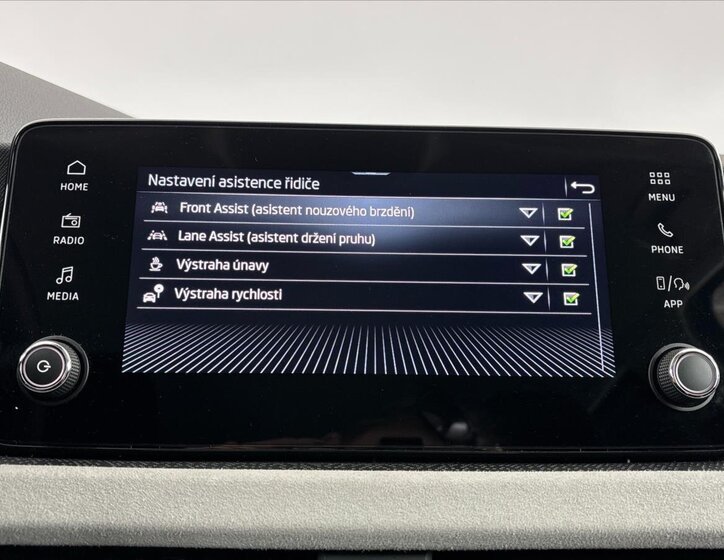 Škoda Scala Hatchback 999,0 85 kw