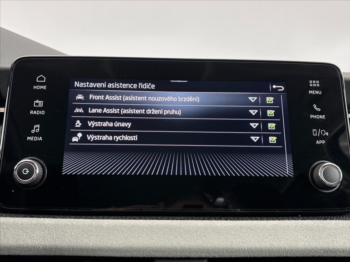 Škoda Scala Hatchback 999,0 85 kw