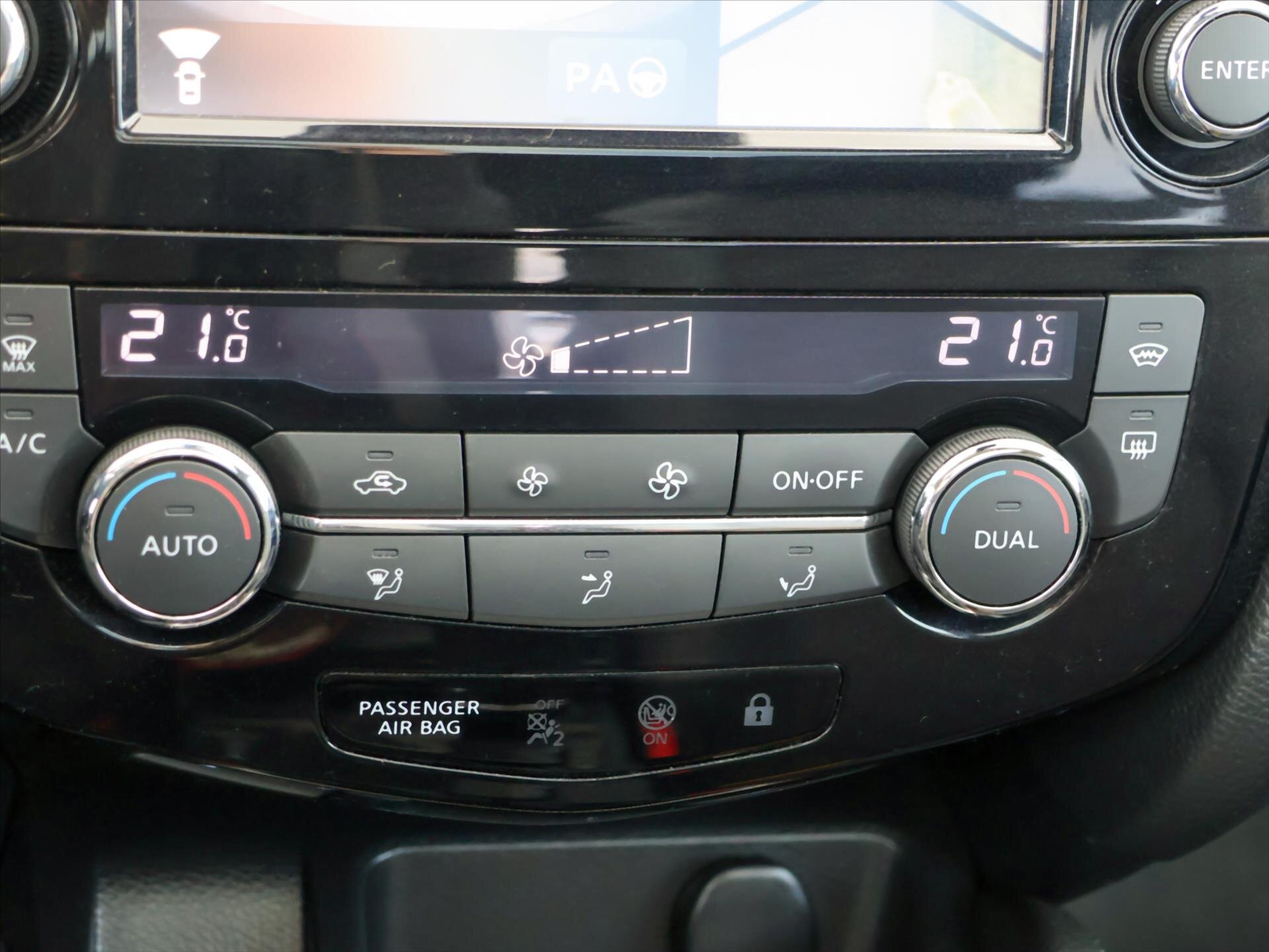 Nissan Qashqai SUV / Terénní 1,2 l 85 kw