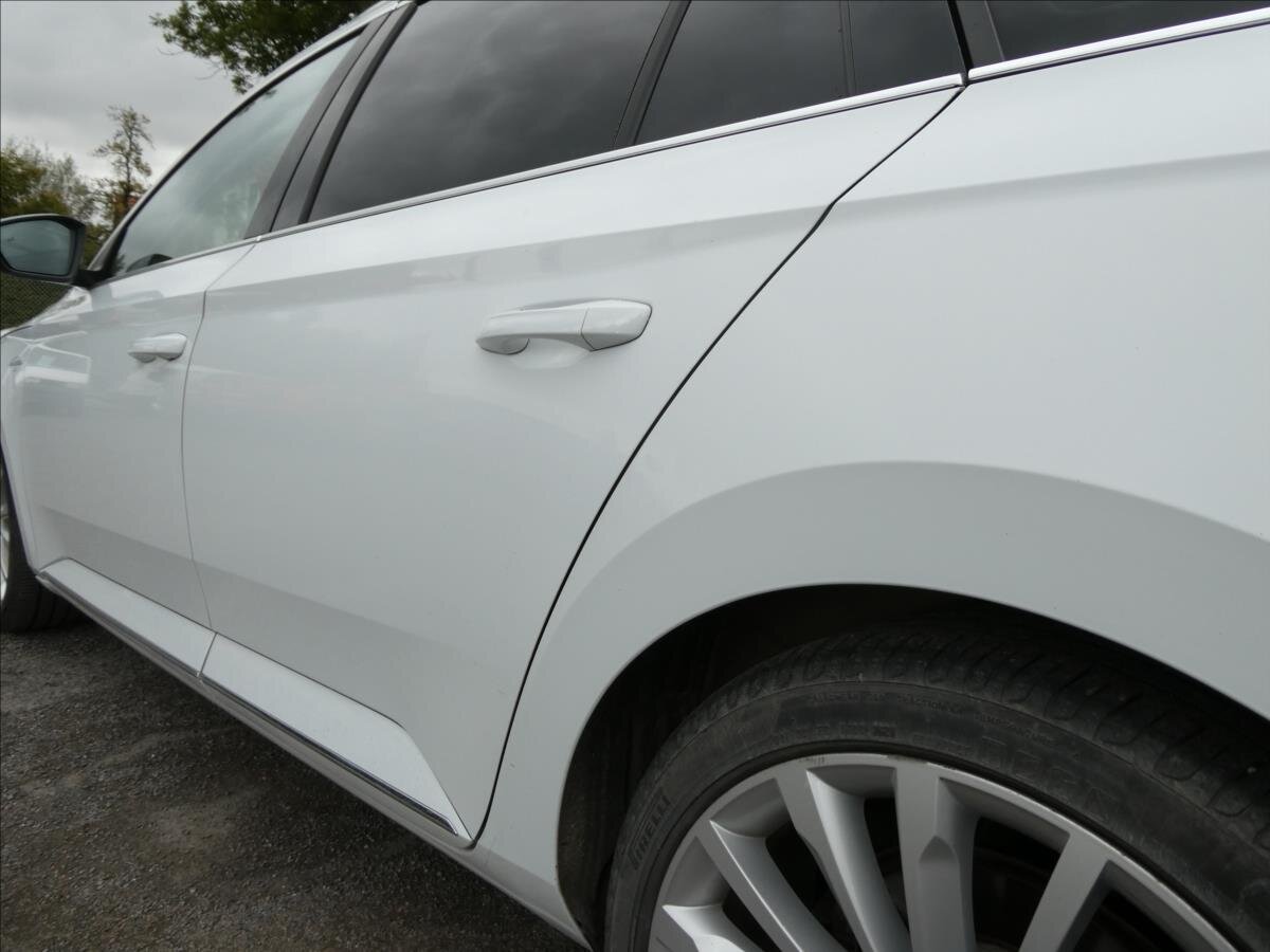 Škoda Superb Kombi 2,0 l 140 kw