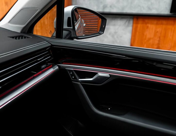 Volkswagen Touareg SUV 3,0 l 210 kw