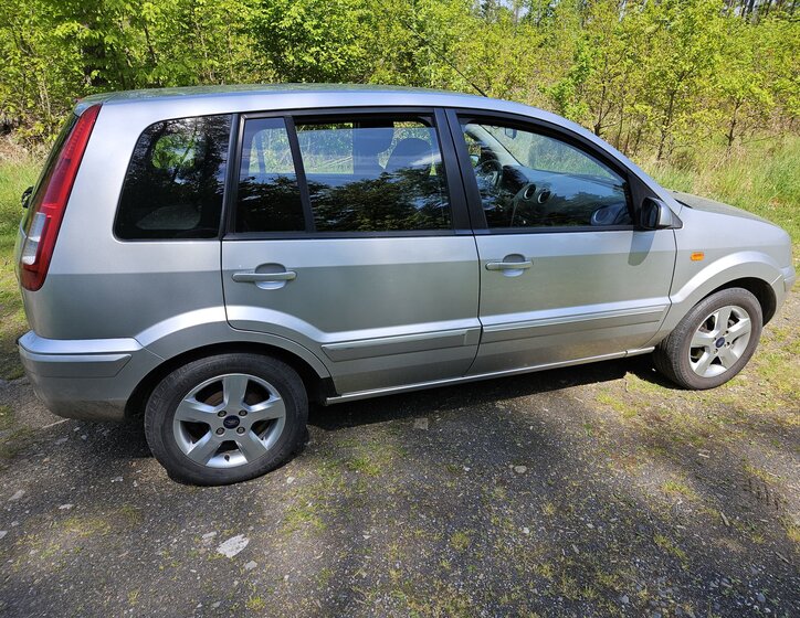 Ford Fusion Kombi 1,4 l 59 kw