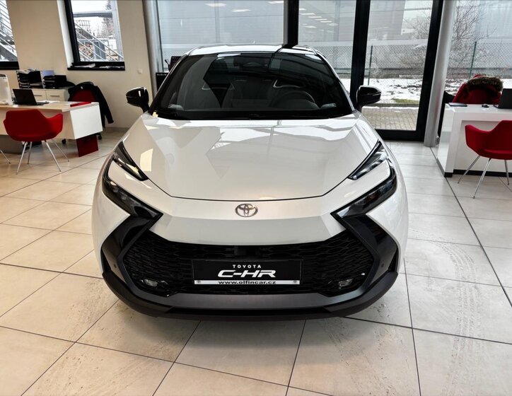 Toyota C-HR SUV 1,8 l 103 kw