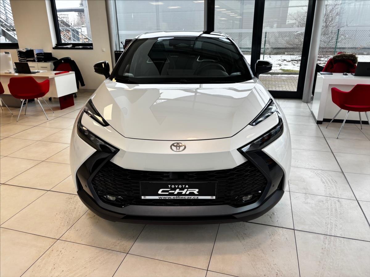 Toyota C-HR SUV 1,8 l 103 kw