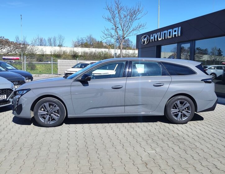 Peugeot 308 Kombi 1,2 l 96 kw