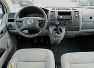 Volkswagen Caravelle 23