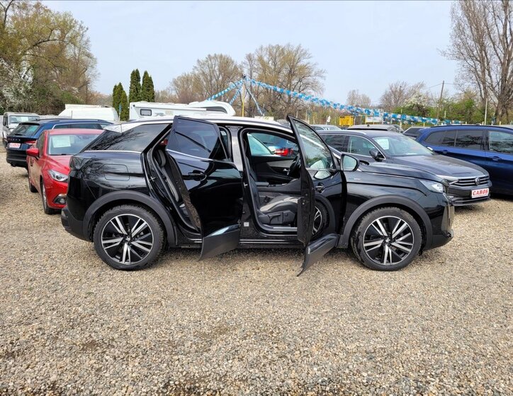 Peugeot 3008 SUV / Terénní 1,6 l 165 kw