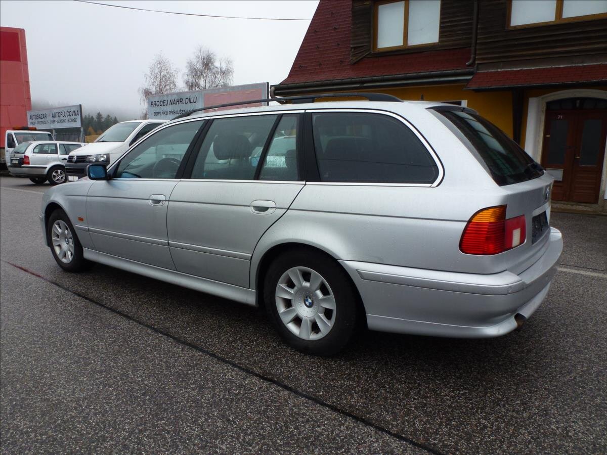 BMW Řada 5 Kombi 2,2 l 125 kw