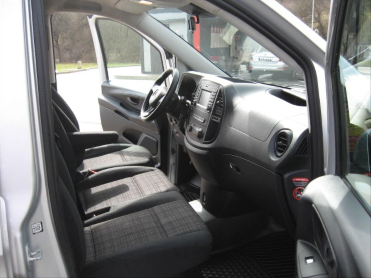 Mercedes-Benz Vito Kombi 2,1 l 100 kw