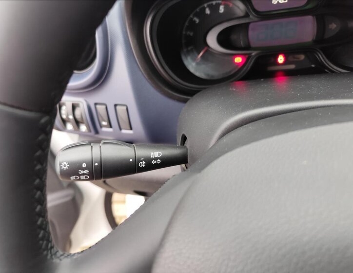 Opel Vivaro Ostatní 1,6 l 89 kw