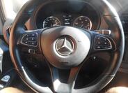 Mercedes-Benz Vito 13