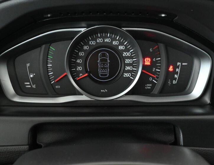 Volvo XC60 SUV / Terénní 2,4 l 133 kw