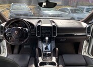 Porsche Cayenne 9