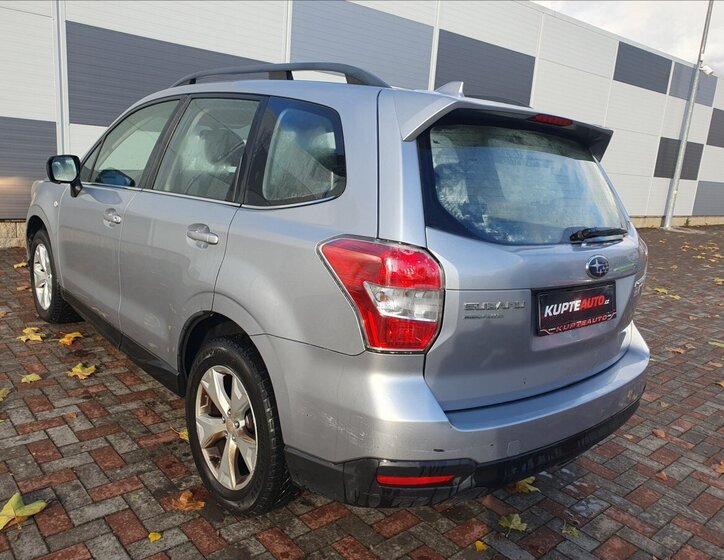 Subaru Forester 4