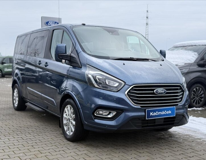 Ford Tourneo Custom 7