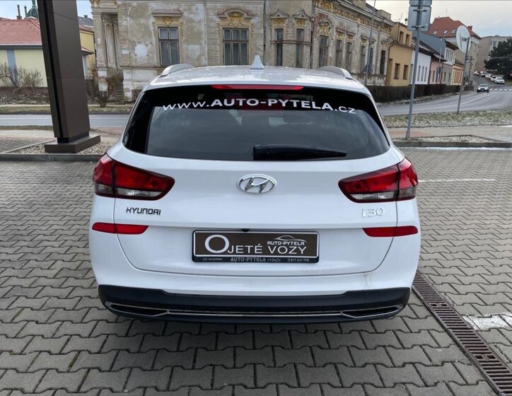 Hyundai i30 Kombi 1,5 l 117 kw