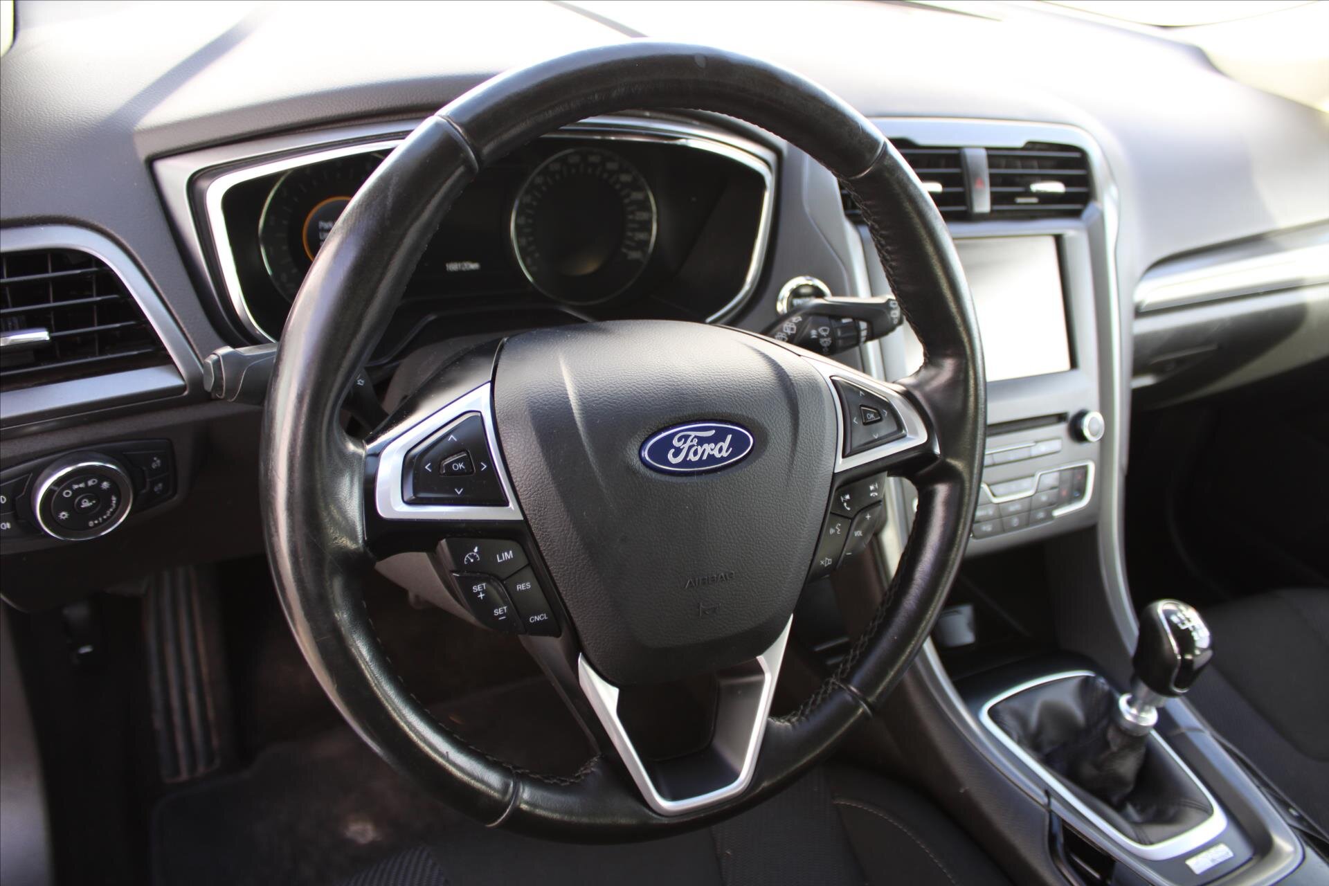 Ford Mondeo Liftback 2,0 l 110 kw