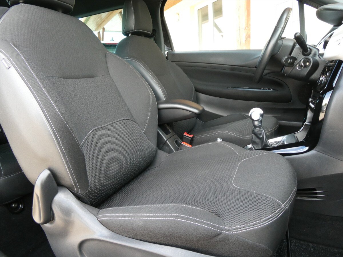 Citroën DS3 Hatchback 1,6 l 88 kw