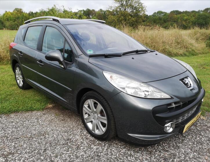 Peugeot 207 38