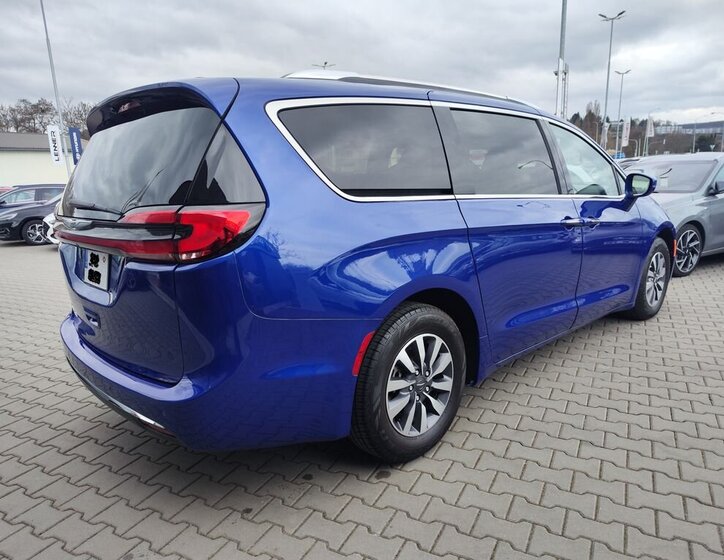 Chrysler Pacifica MPV 3,6 l 214 kw