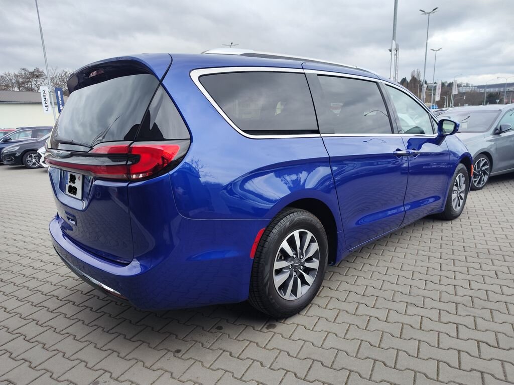 Chrysler Pacifica MPV 3,6 l 214 kw