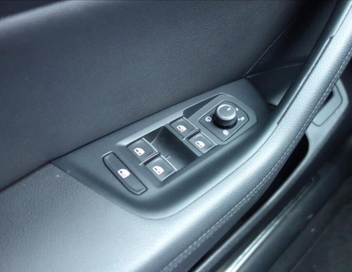 Volkswagen Passat Sedan 2,0 l 140 kw