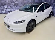 Tesla Model 3 Sedan 0,0 324 kw
