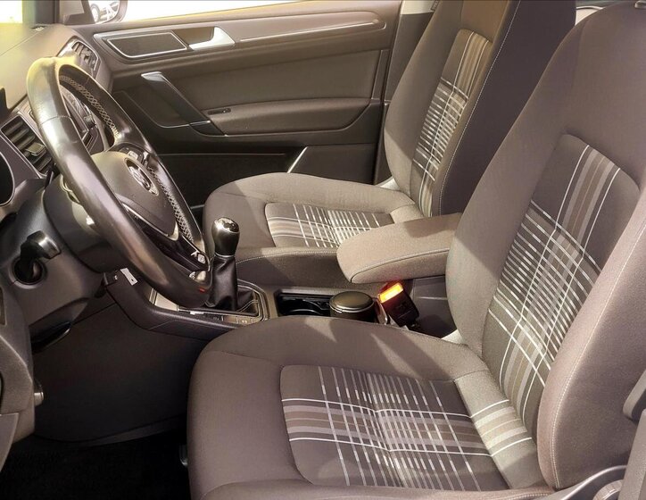 Volkswagen Golf Sportsvan MPV 1,2 l 81 kw