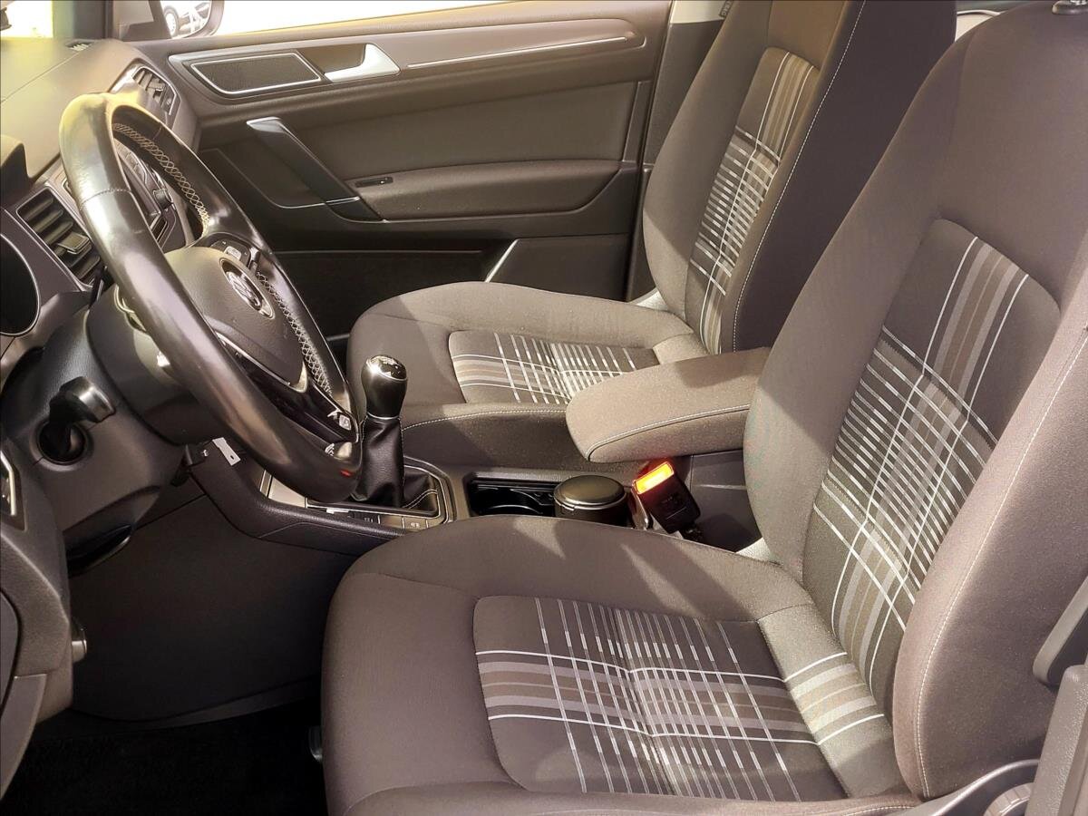 Volkswagen Golf Sportsvan MPV 1,2 l 81 kw