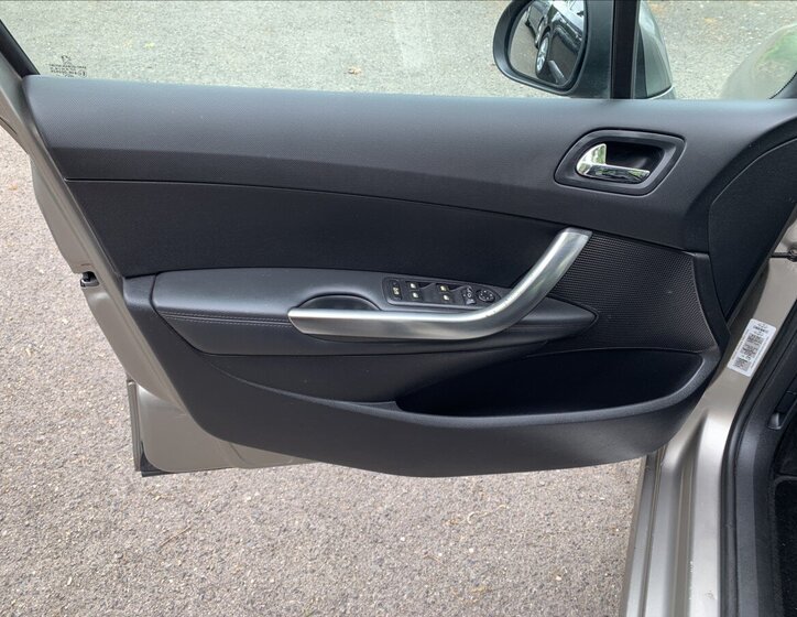 Peugeot 308 Kombi 1,6 l 82 kw