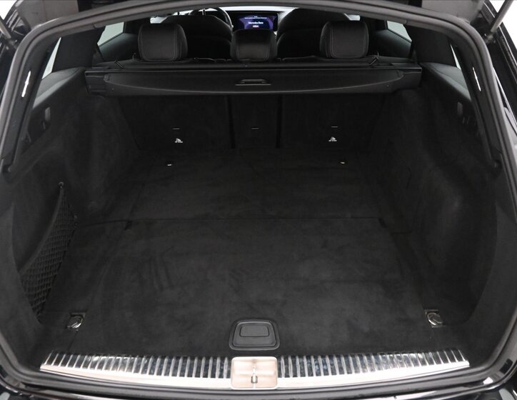 Mercedes-Benz Třídy E Kombi 2,0 l 147 kw