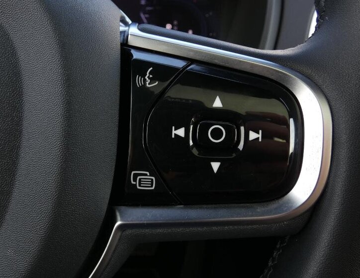 Volvo XC90 SUV / Terénní 2,0 l 173 kw