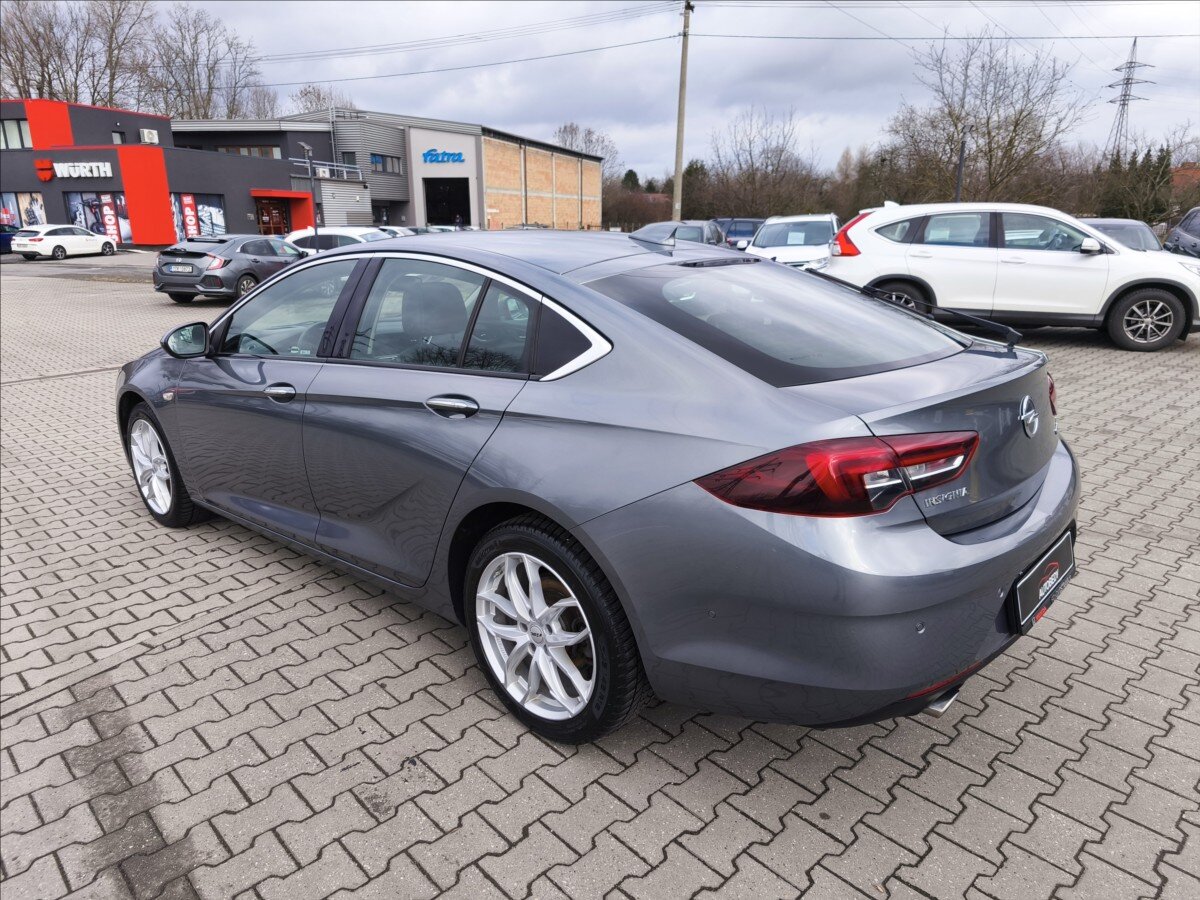 Opel Insignia Hatchback 2,0 l 125 kw