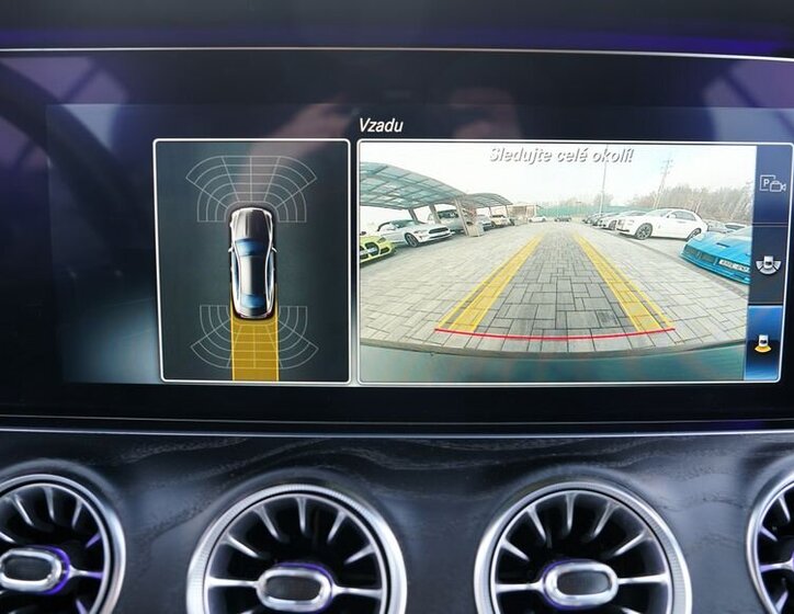 Mercedes-Benz Třídy E Kupé 2,0 l 180 kw