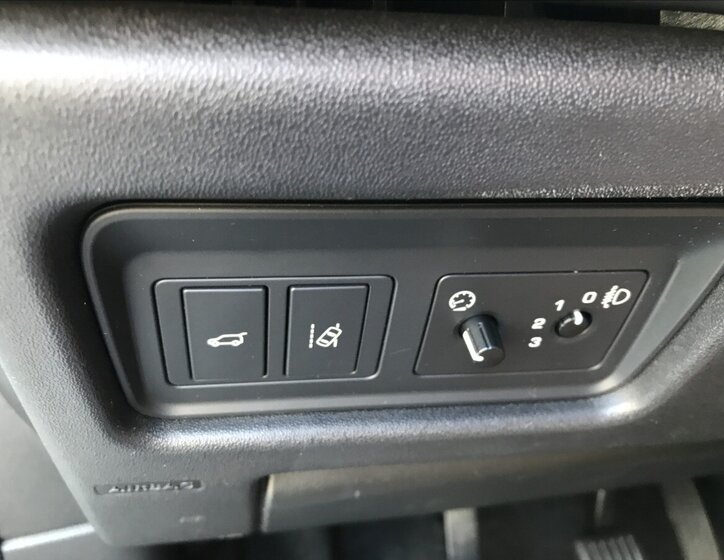 Land Rover Discovery Sport SUV / Terénní 2,0 l 110 kw