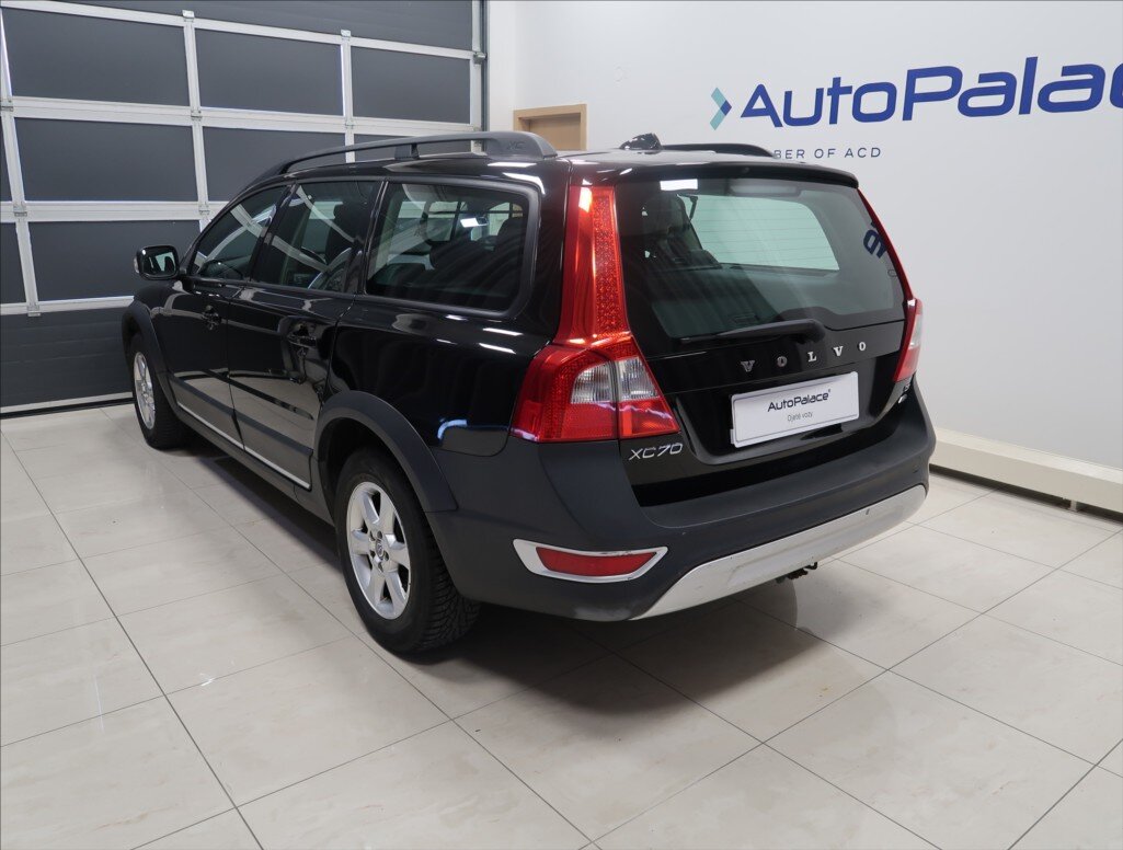Volvo XC70 Kombi 2,4 l 136 kw
