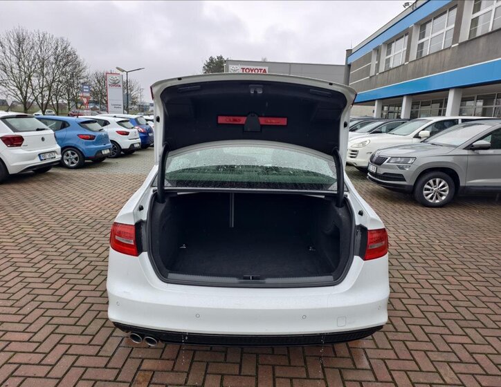 Audi A4 Sedan 2,0 l 110 kw