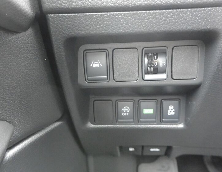 Nissan Qashqai SUV / Terénní 1,2 l 85 kw