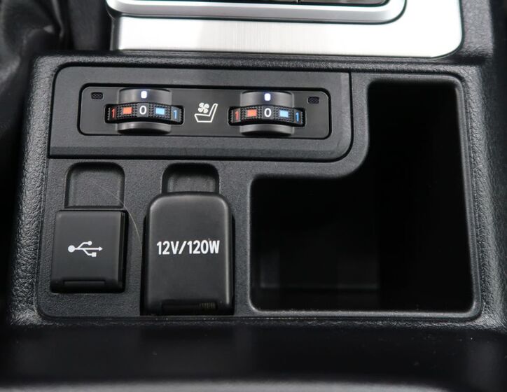 Toyota Land Cruiser 30